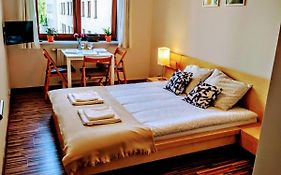 Vitalia Apart Rooms Bobrowiecka